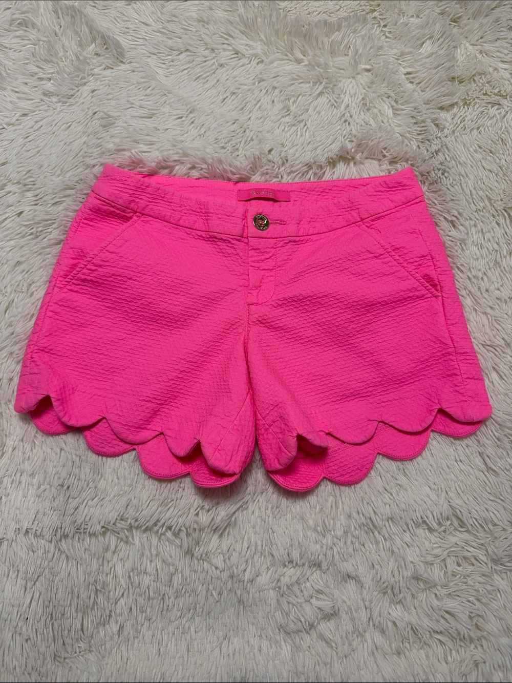 Lilly Pulitzer Neon Pink Scallop Hem Shorts